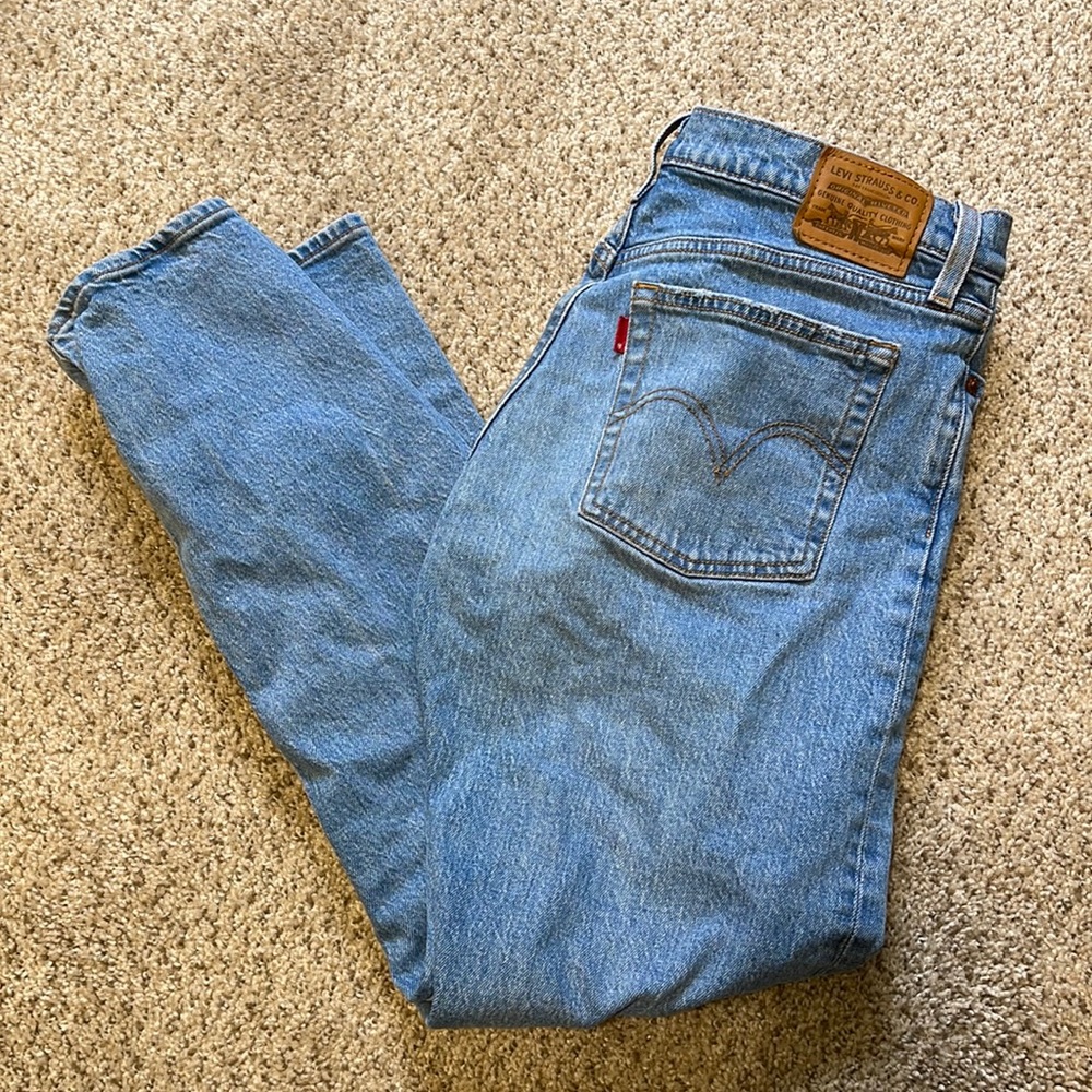 Levi’s Wedgie Fit Jeans
